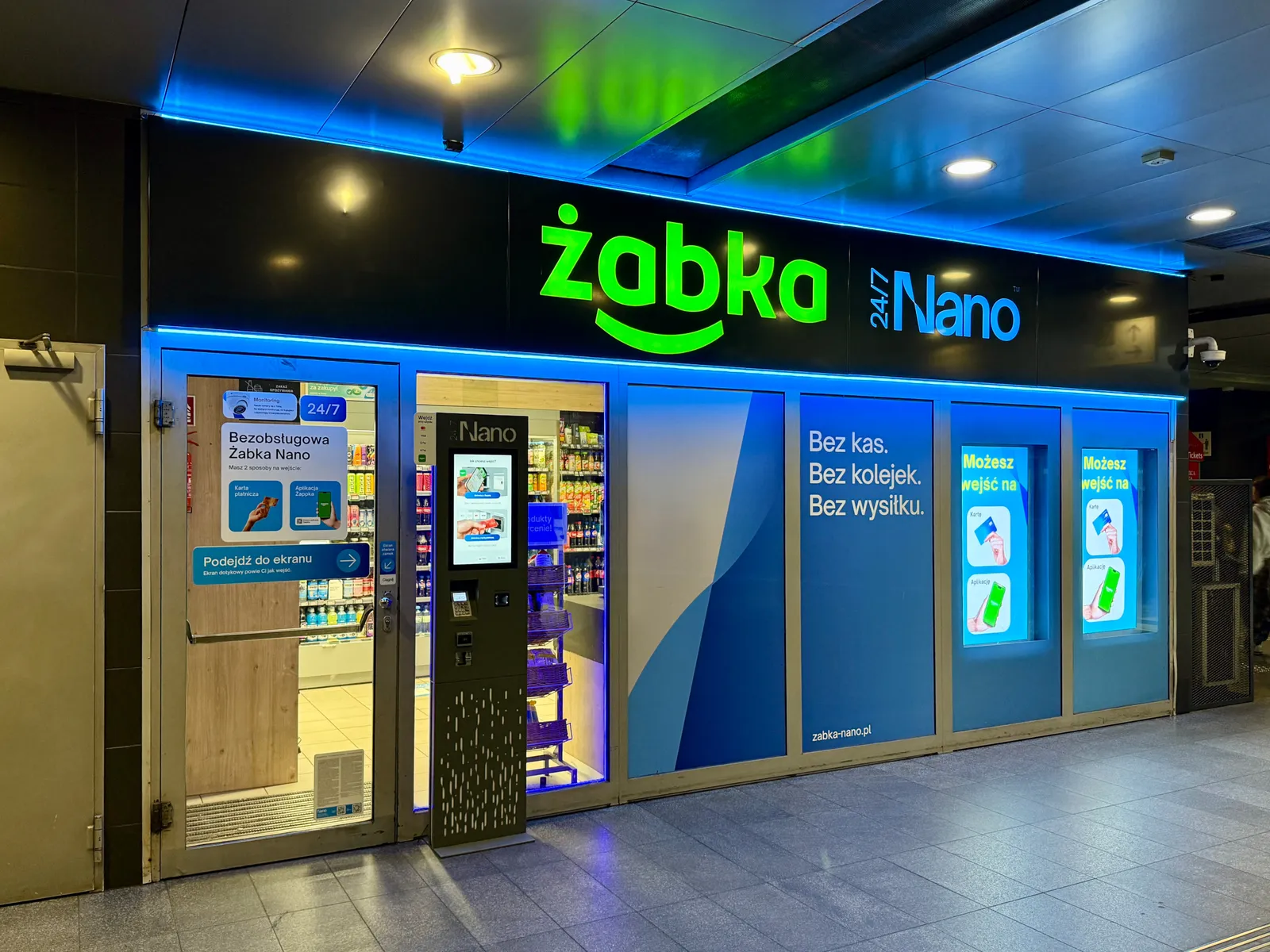 Zabka Nano checkout-free store inside a rail station concourse in Warsaw